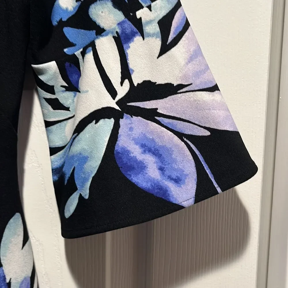 Vince Camuto size 4 floral dress. - Picture 2 of 5
